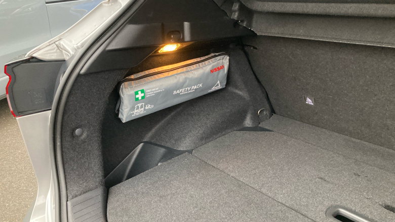 Nissan Qashqai 1.3 DiG-T MH N-Connecta 5dr Petrol Hatchback